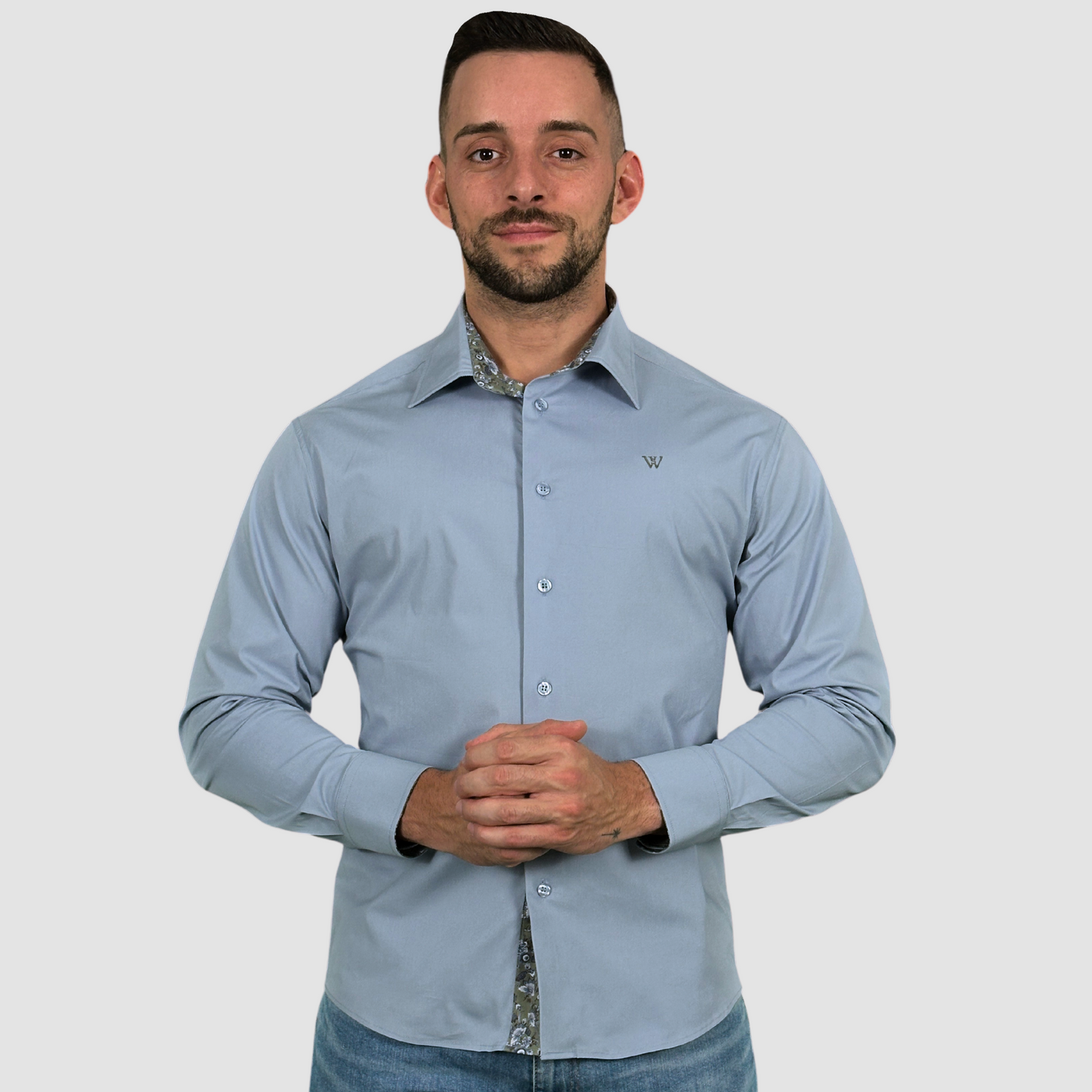Herrenhemd für Bodybuilder - Rauchblau mit Designapplikationen